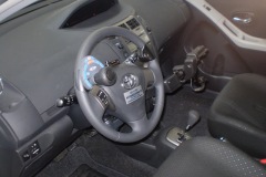 toyota-yaris-m-6